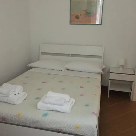 וילה Marieta פולינאנו א מארה